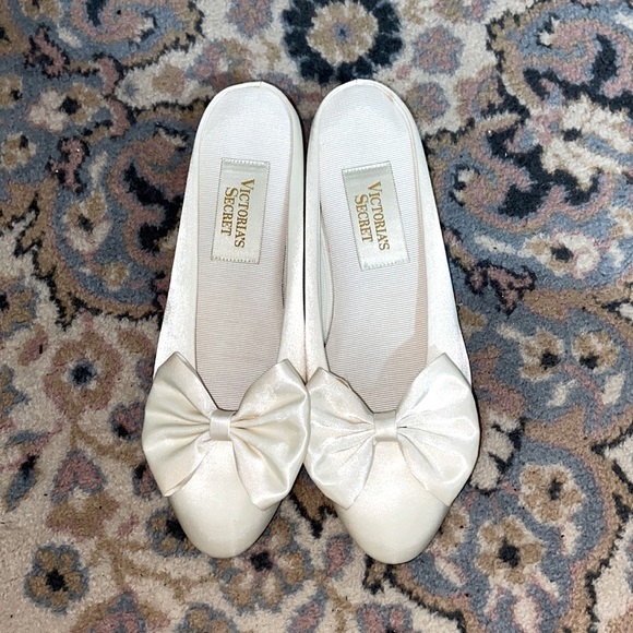 Vintage Satin Bow Boudoir Slippers 